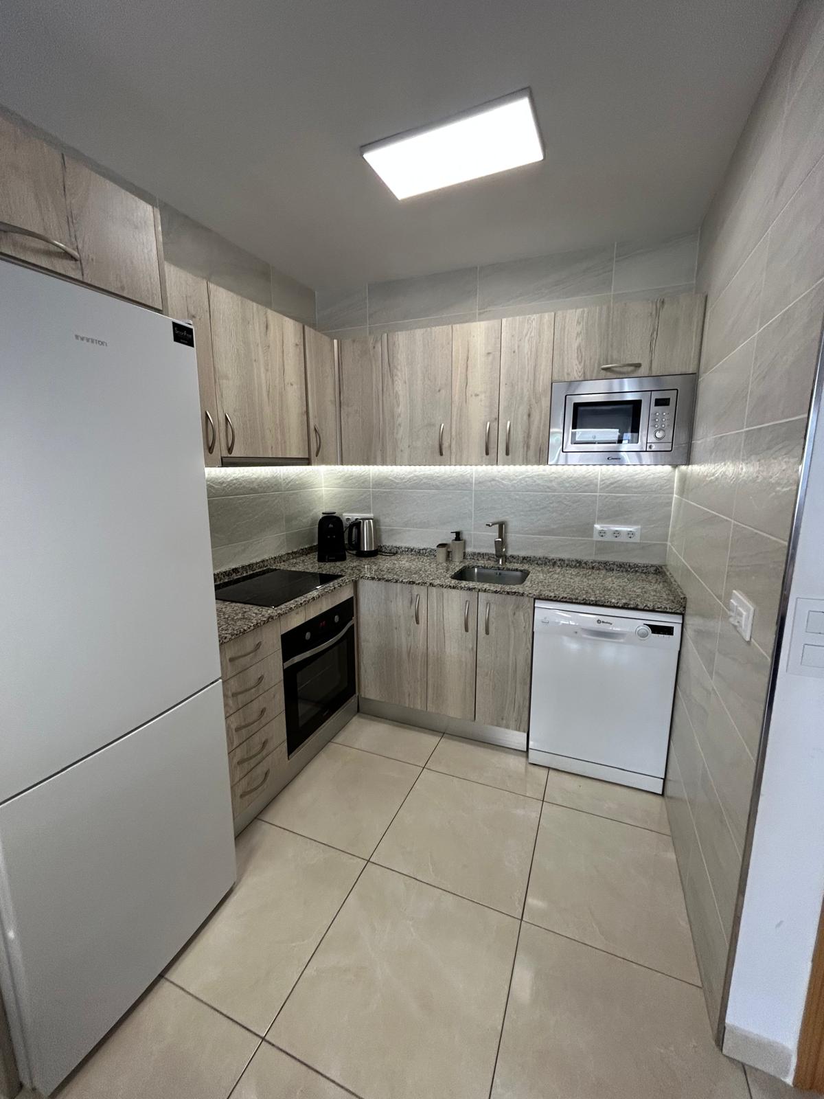 APARTAMENTO CÉNTRICO MUY CERCA DE LA PLAYA