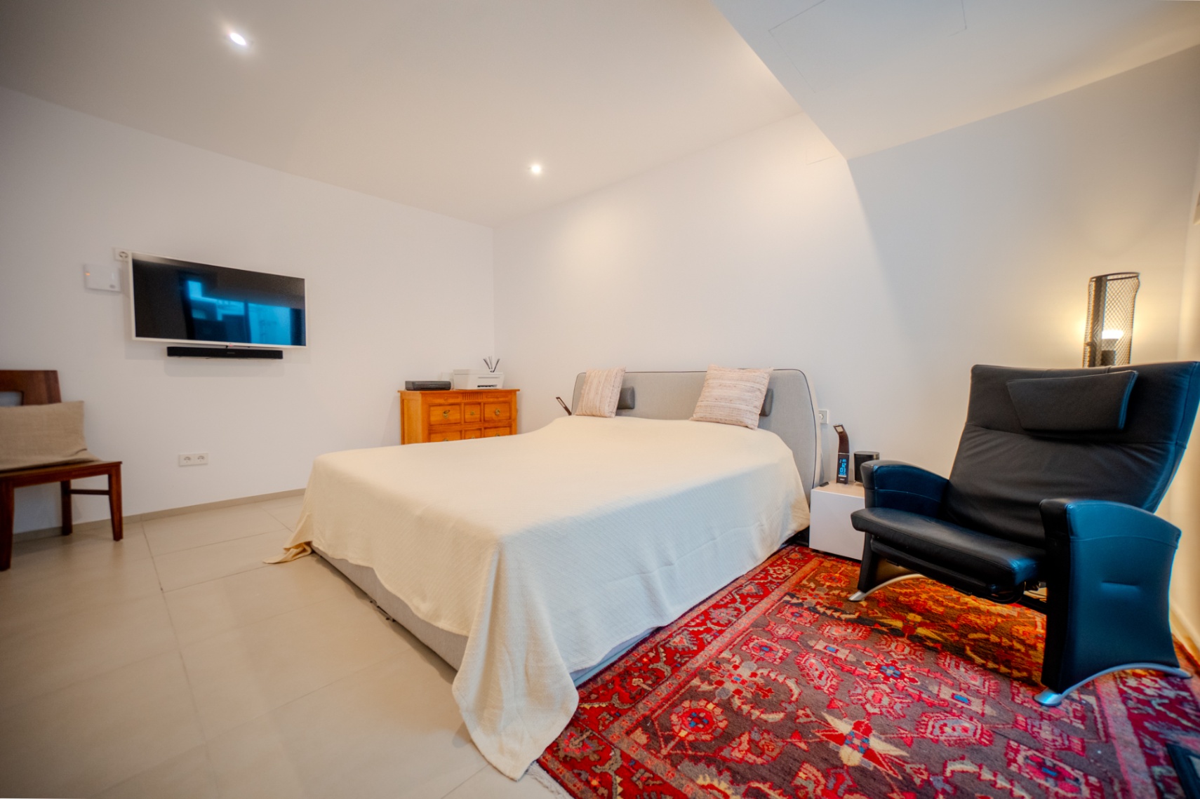 VILLA EXCLUSIVA CON VISTAS AL MAR Y GRAN POTENCIAL EN TEULADA-MORAIRA