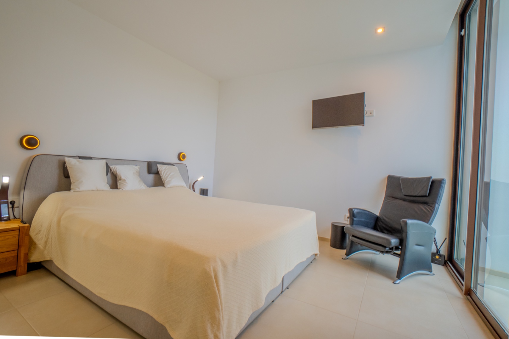 VILLA EXCLUSIVA CON VISTAS AL MAR Y GRAN POTENCIAL EN TEULADA-MORAIRA