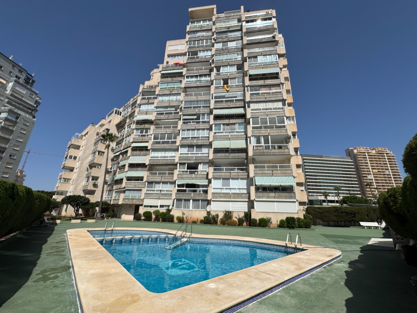 Apartamento con vistas al mar y acceso directo a la Playa de la Fossa