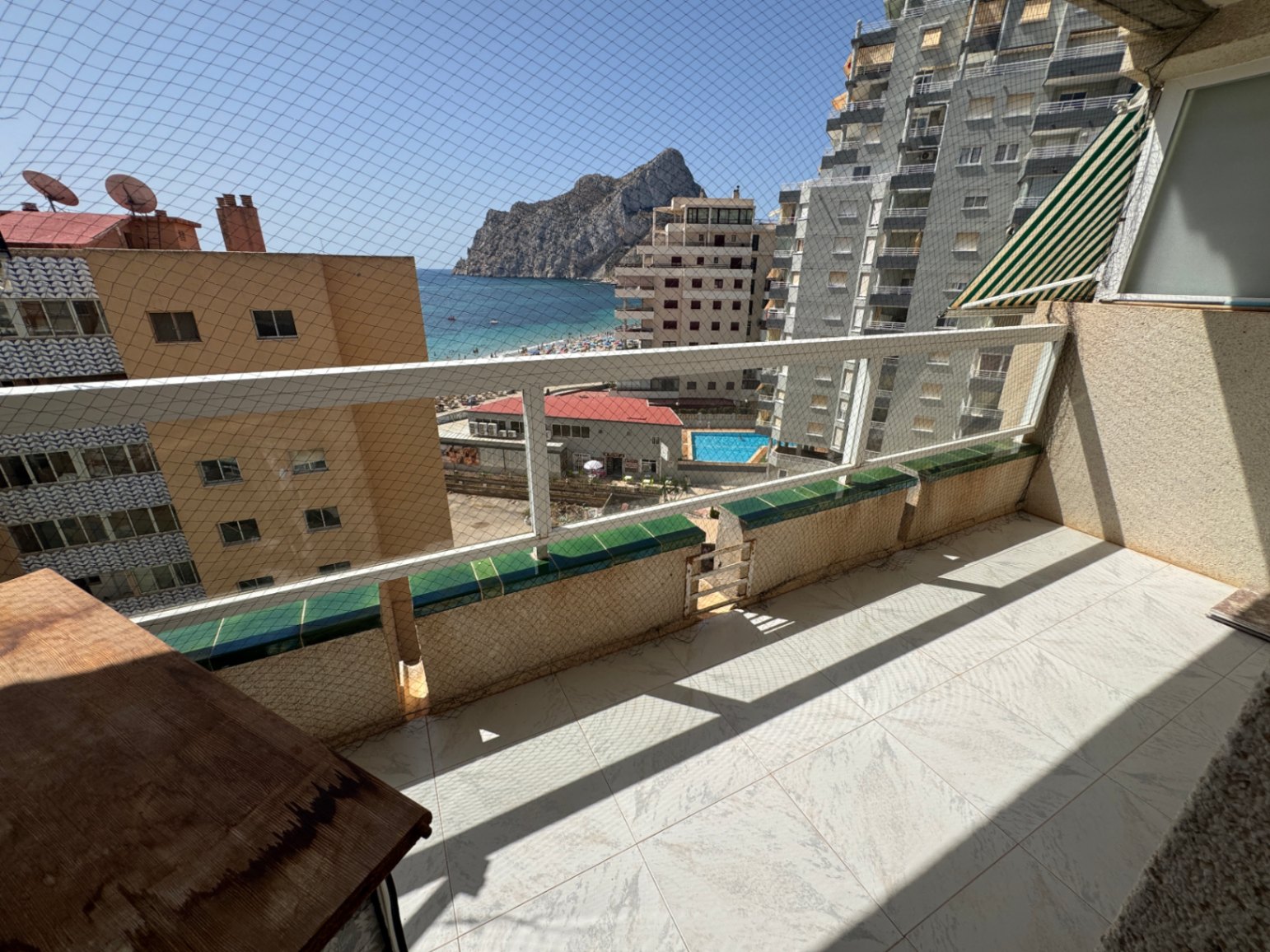 Apartamento con vistas al mar y acceso directo a la Playa de la Fossa