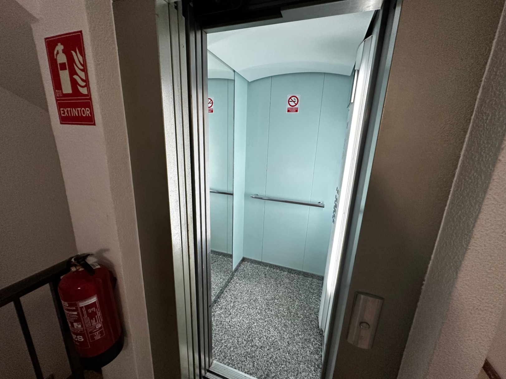 Acogedor Apartamento en venta de 2 dormitorios en Calpe, Alicante
