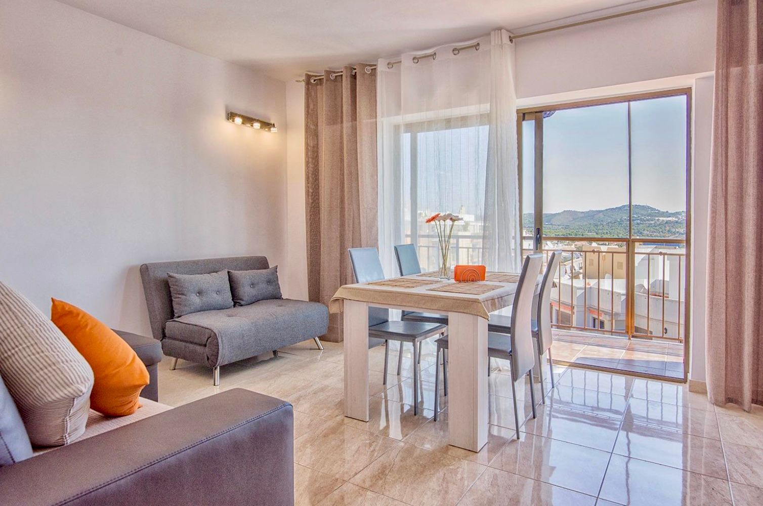 Apartamento en venta de 2 habitaciones en Calpe, Alicante