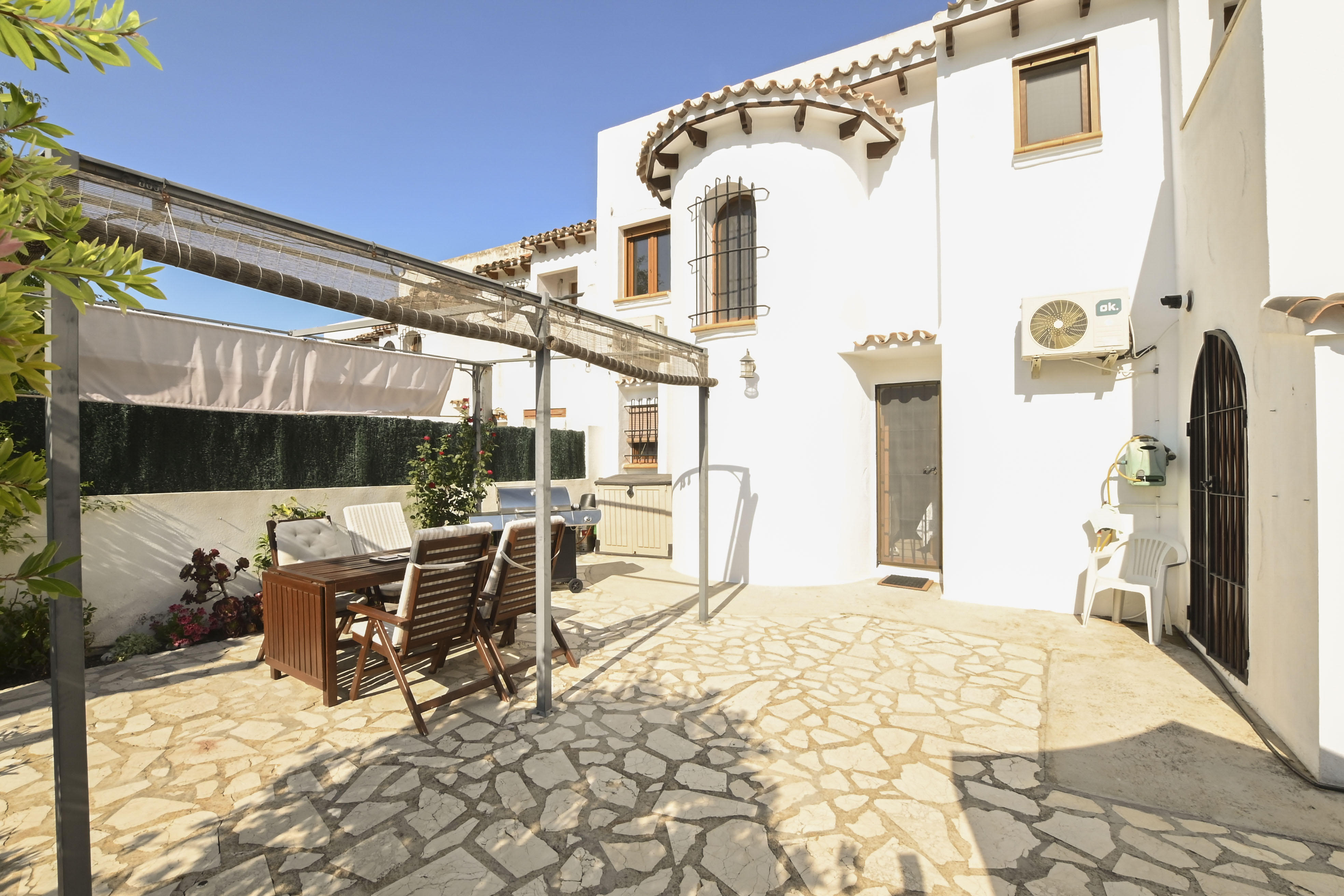 Precioso bungalow en Urbanización Rafol 