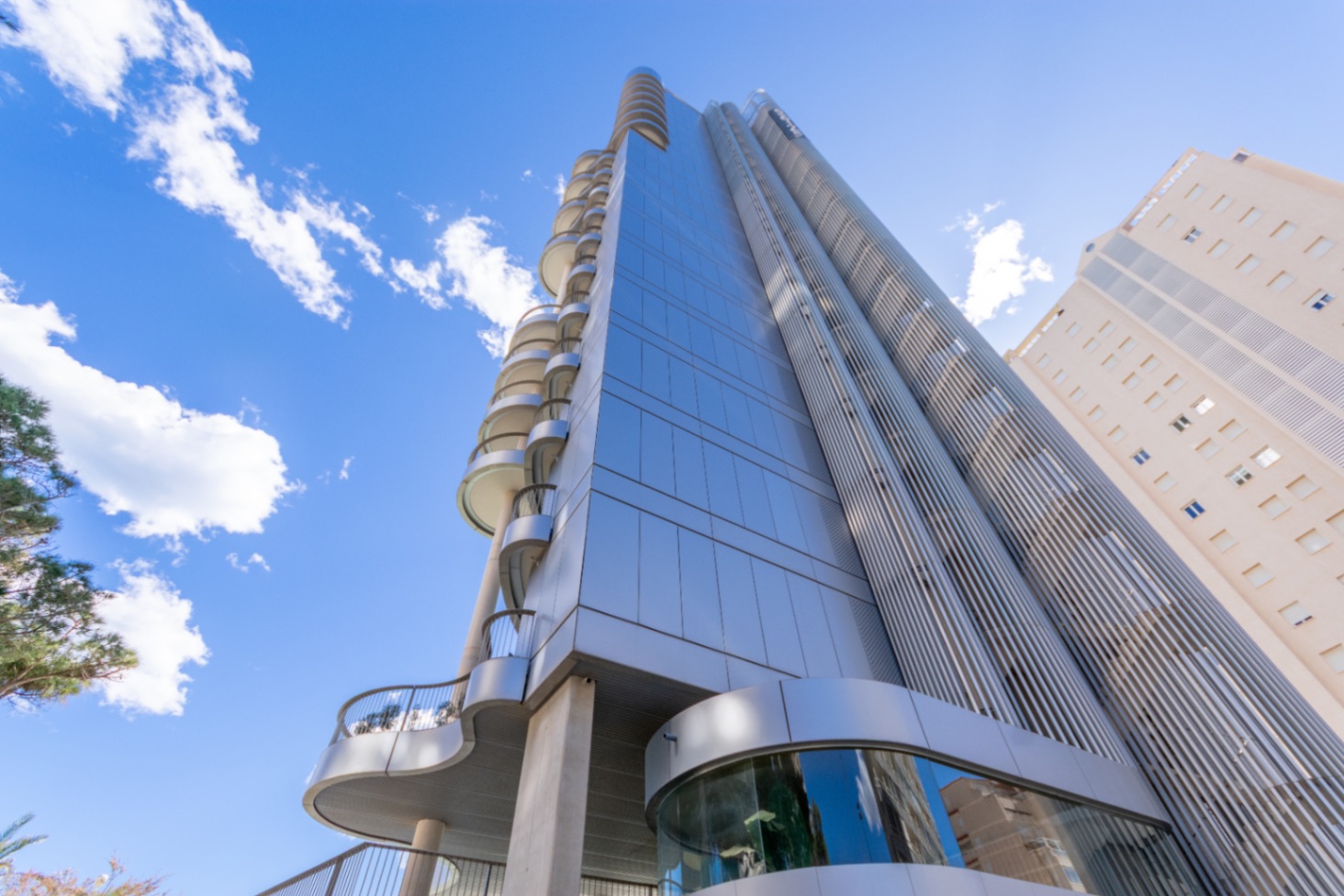 Exclusividad y lujo en primera línea de mar – Última vivienda disponible