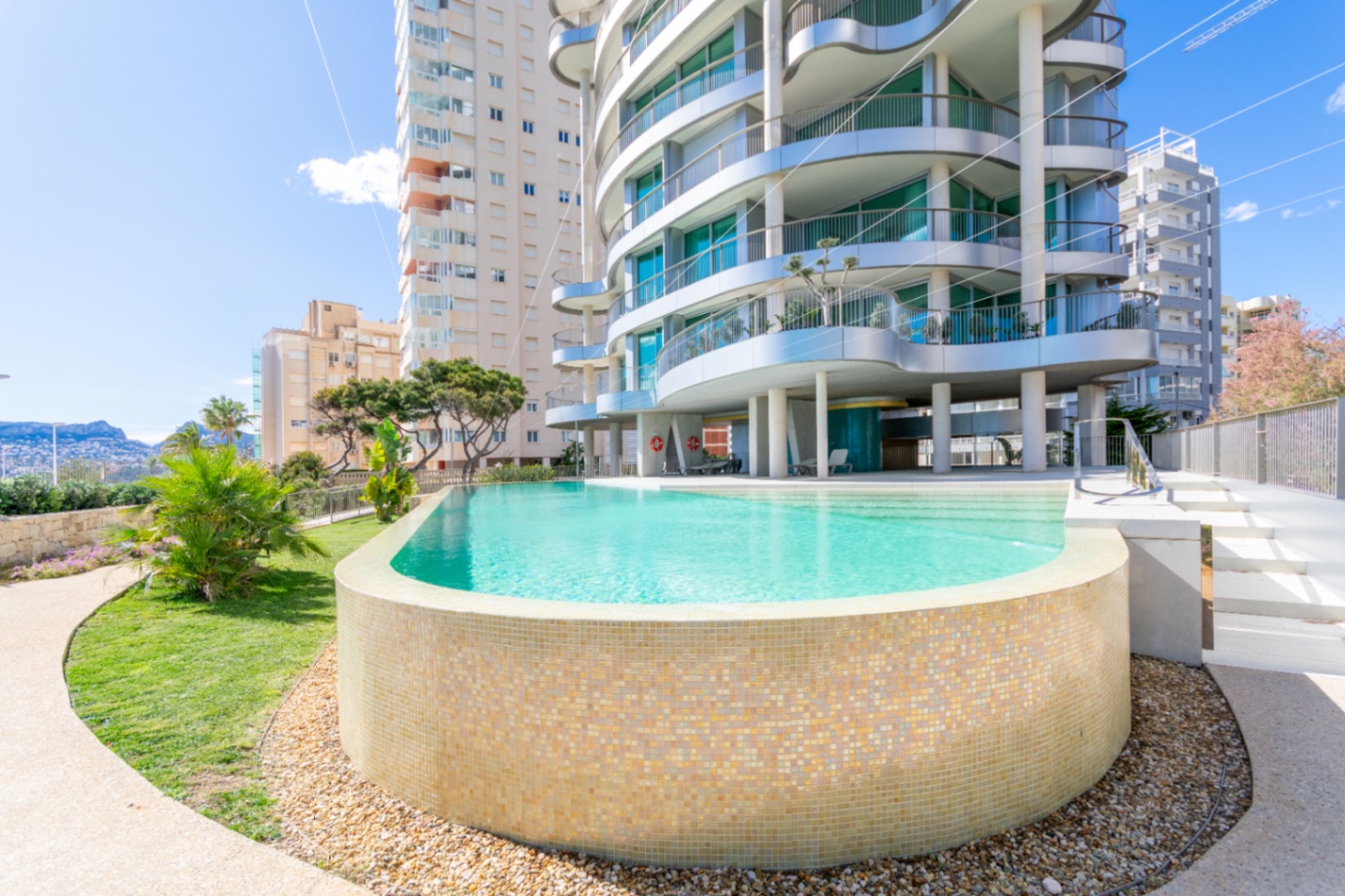 Exclusividad y lujo en primera línea de mar – Última vivienda disponible