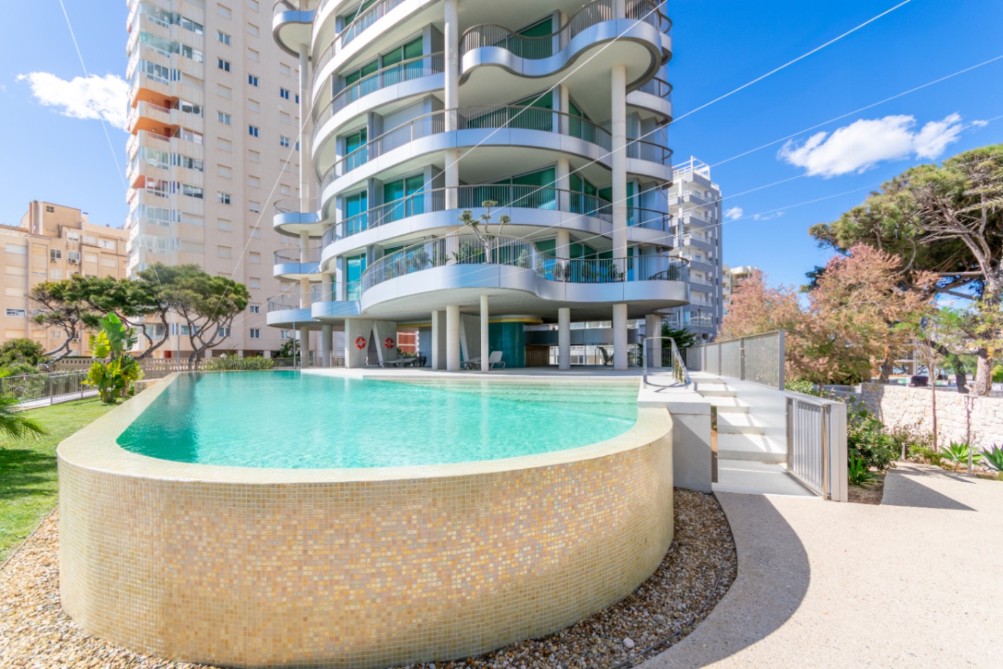 Exclusividad y lujo en primera línea de mar – Última vivienda disponible