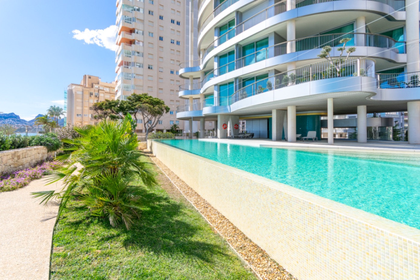 Exclusividad y lujo en primera línea de mar – Última vivienda disponible