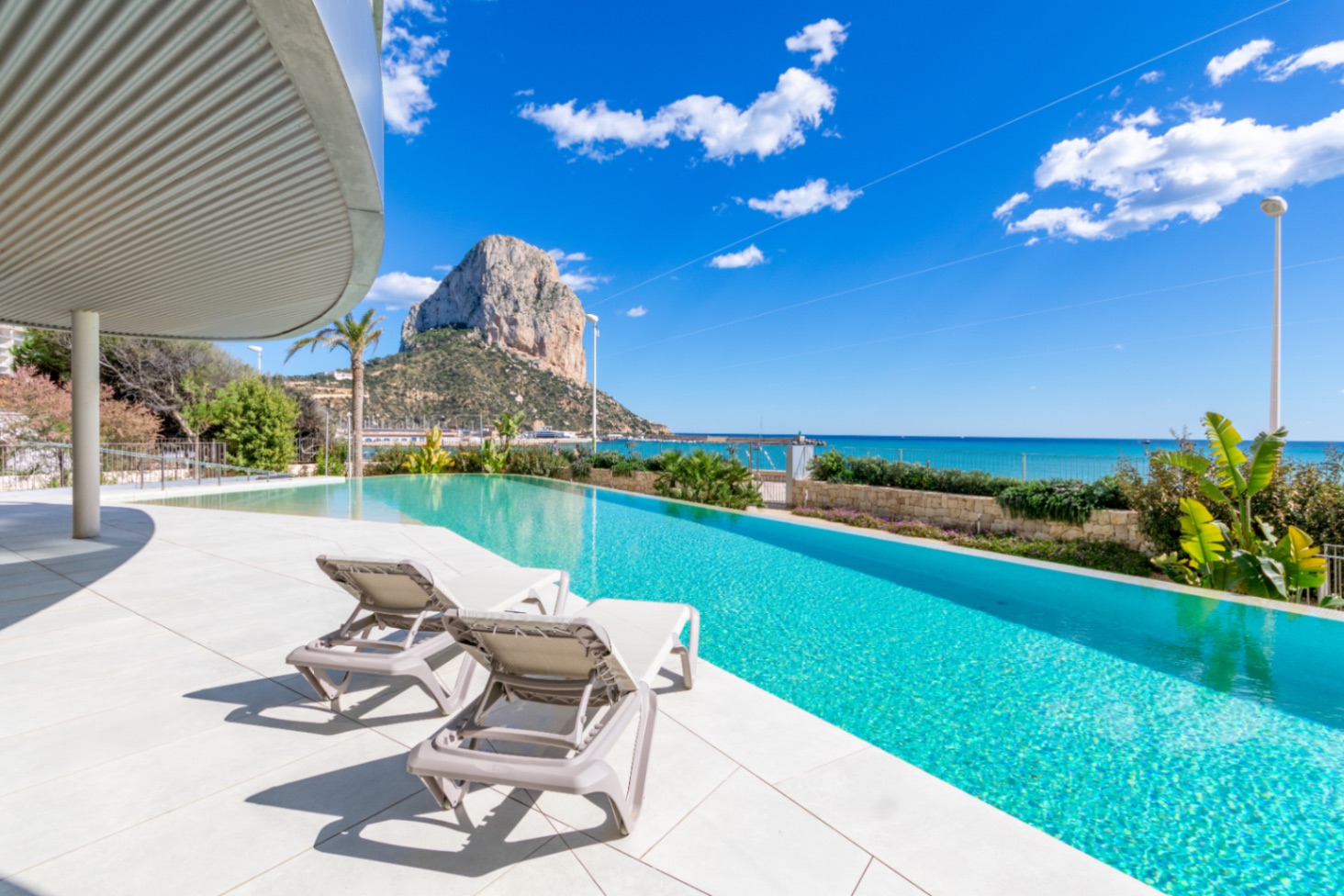 Exclusividad y lujo en primera línea de mar – Última vivienda disponible