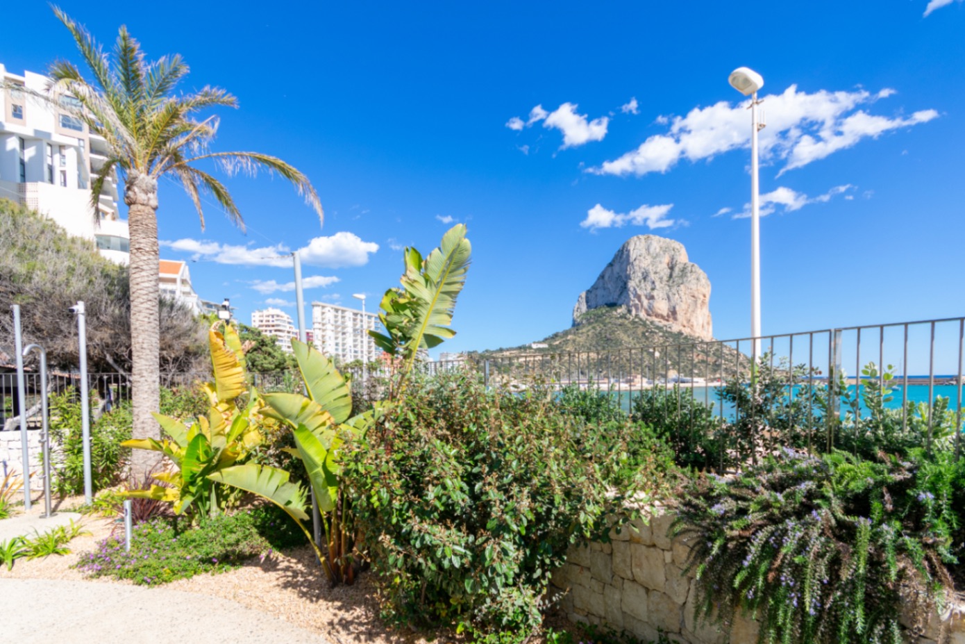 Exclusividad y lujo en primera línea de mar – Última vivienda disponible