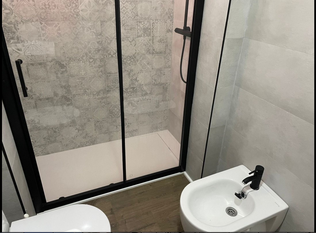 Apartamento en primera línea de la playa Levante con preciosas vistas al mar y la bahía