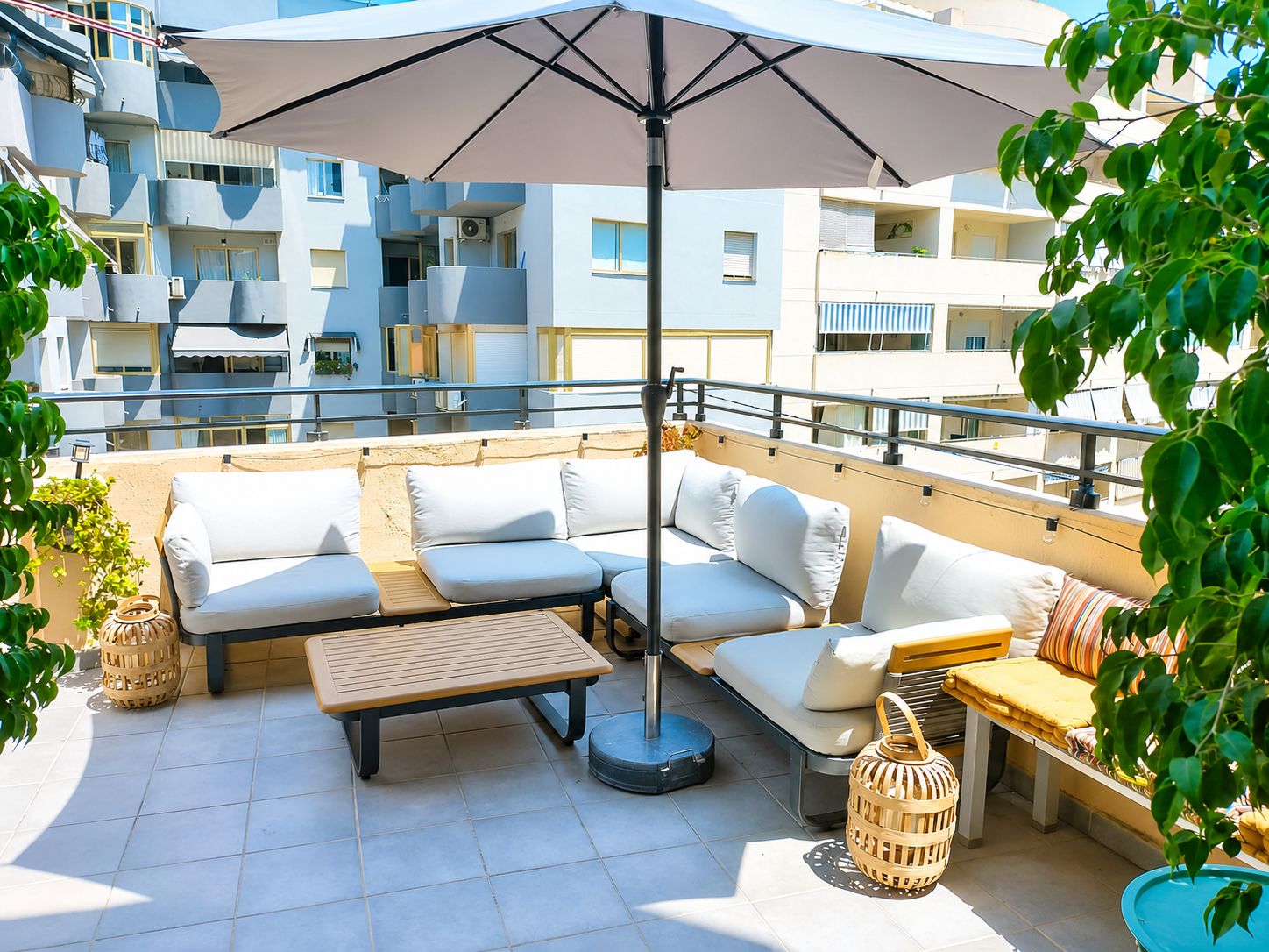 Espacioso y precioso piso para vivir en Calpe con todas las comodidades a un paso de la playa Arenal