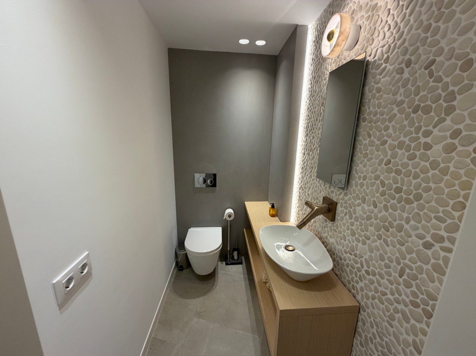 Exclusiva villa con vistas panorámicas al mar, piscina infinity, ascensor y zona privada de bienestar en Benissa