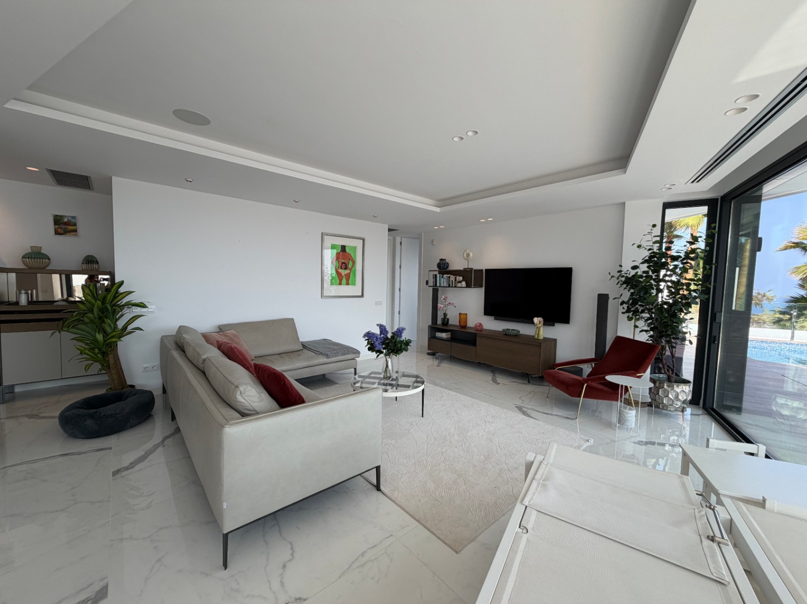 Exclusiva villa con vistas panorámicas al mar, piscina infinity, ascensor y zona privada de bienestar en Benissa