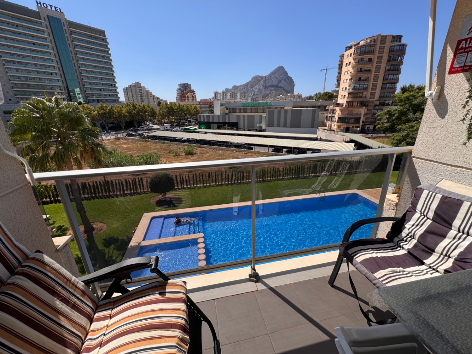 Apartamento con vistas al Peñón de Ifach a pocos pasos de la Playa de La Fossa