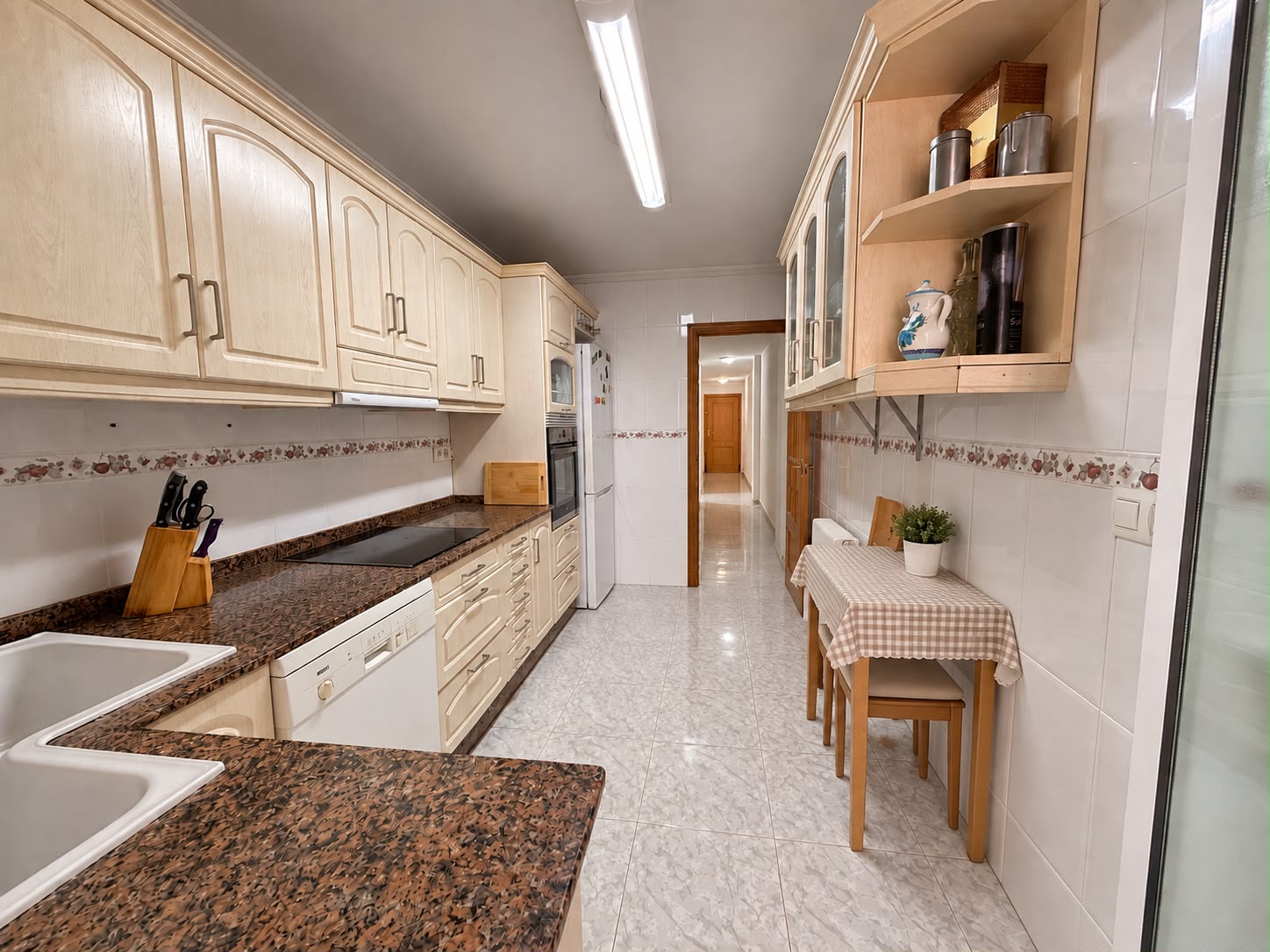 Espacioso piso de 130 m² con terraza y patio en Avda. Masnou (Manzanera-Tosal)