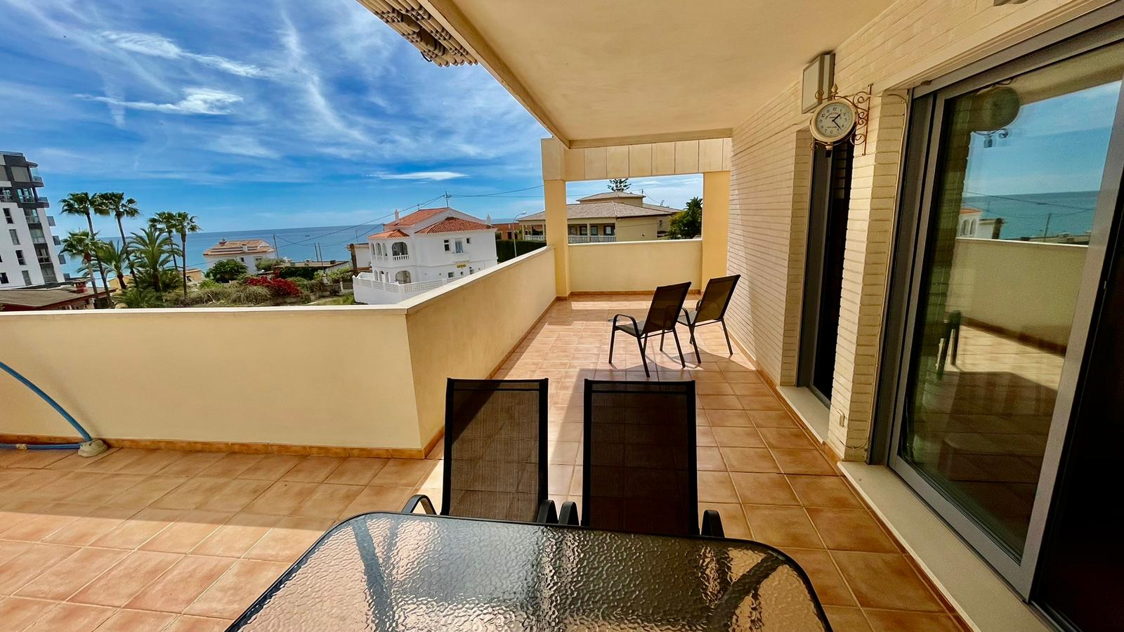 Apartment with sea views in the centre of Calpe